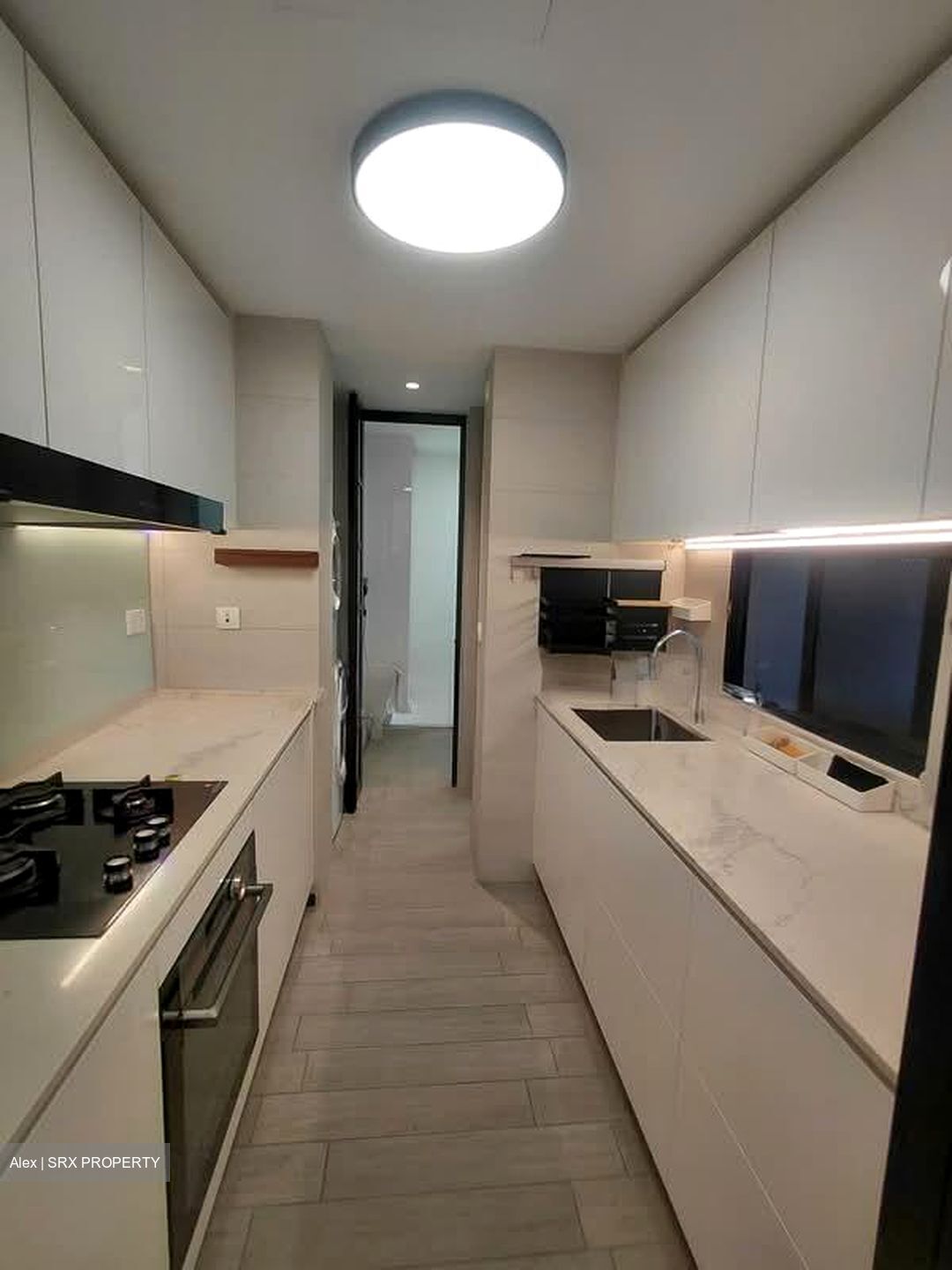 Amber 45 (D15), Apartment #578710931